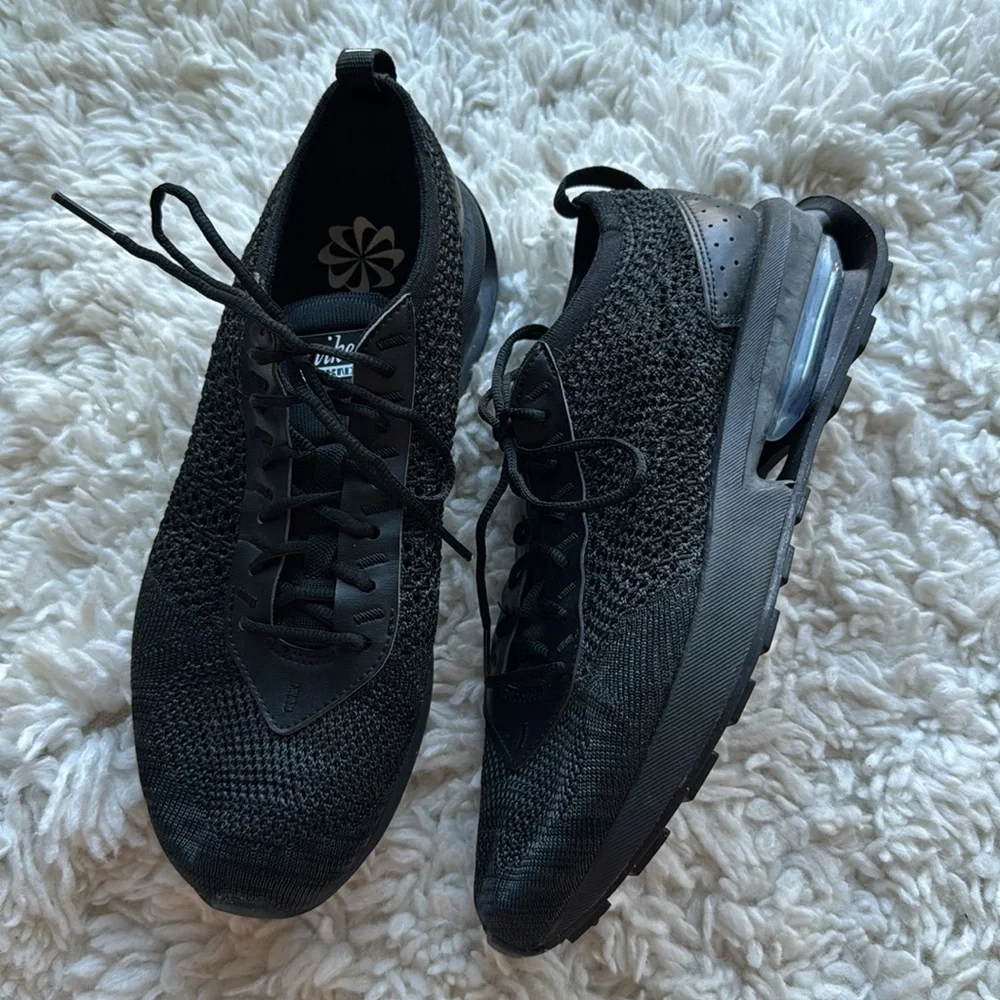 Nike‎ Air Max Fly Knit Racer